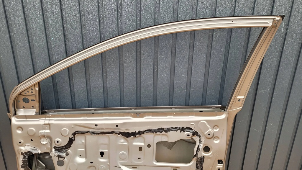 фото №9, Toyota auris ii 2 12- дверь перед передние правое