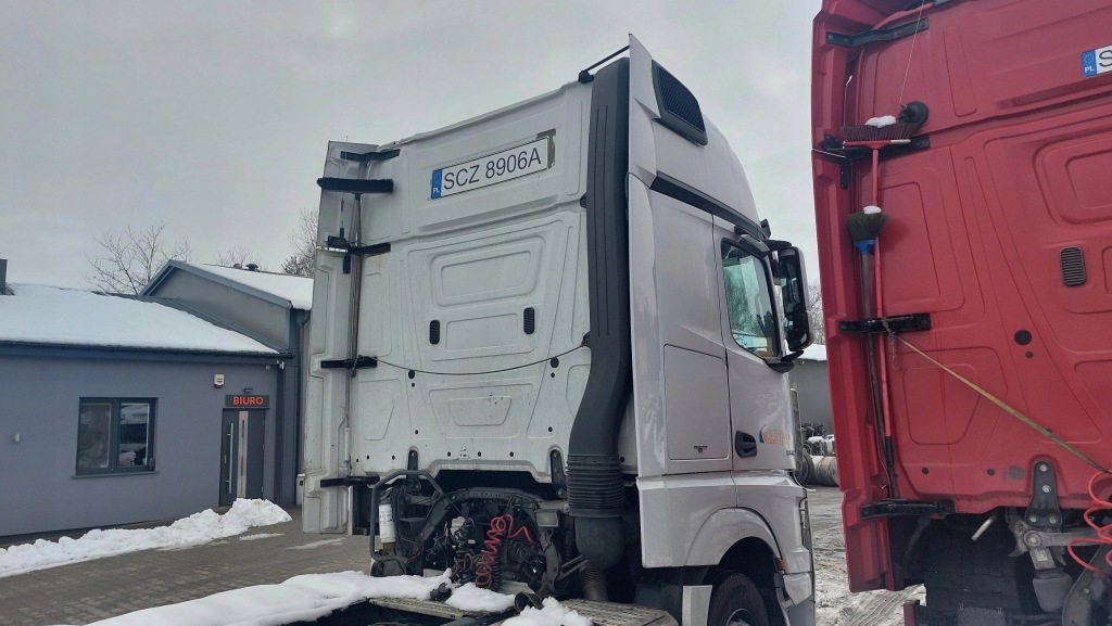 фото №4, Mercedes actros mp4 кабина giga space eu6 каркас