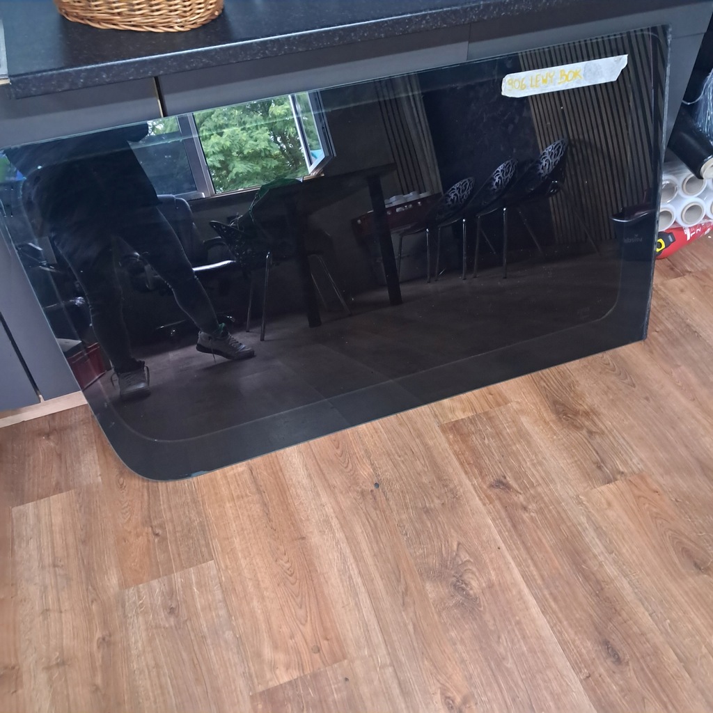 фото №1, Sprinter 906 стекло боковая левый bok левая