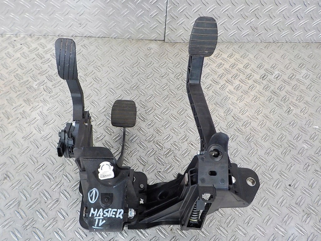 фото №1, Master movano iii iv 19-22 комплект педали