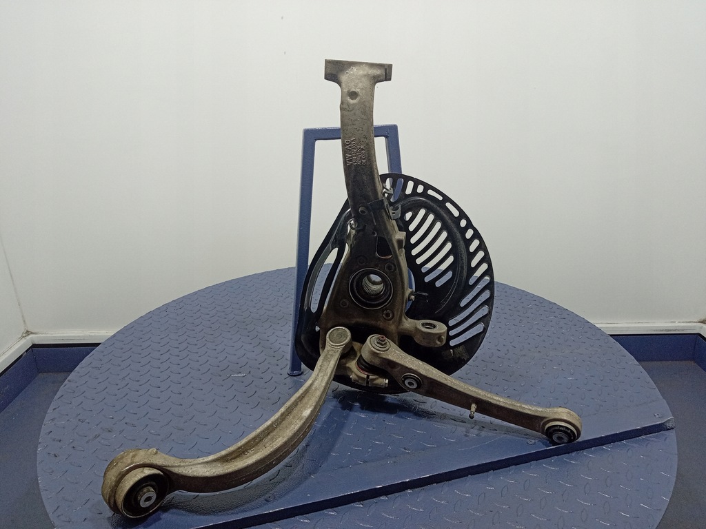 фото №7, Audi sq8 rsq8 4m8 поворотный кулак перед левая ступица 4m0407241r