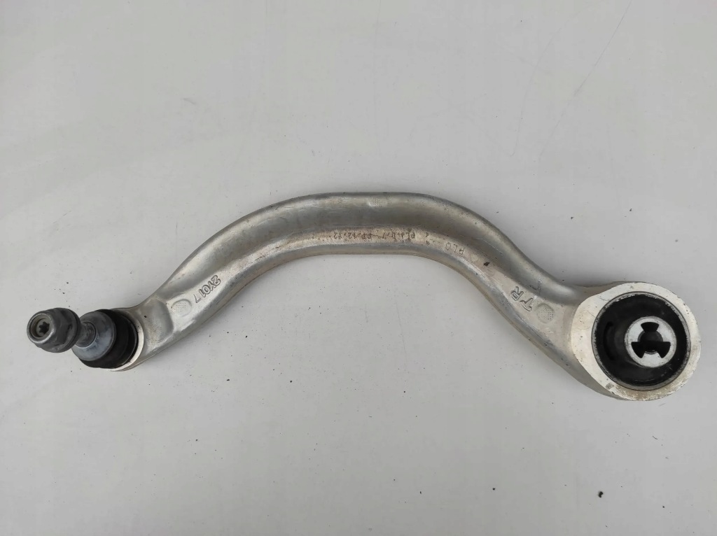 фото №1, Важіль передній перед правий нижній tesla model 3 lift y 1044359-00-a