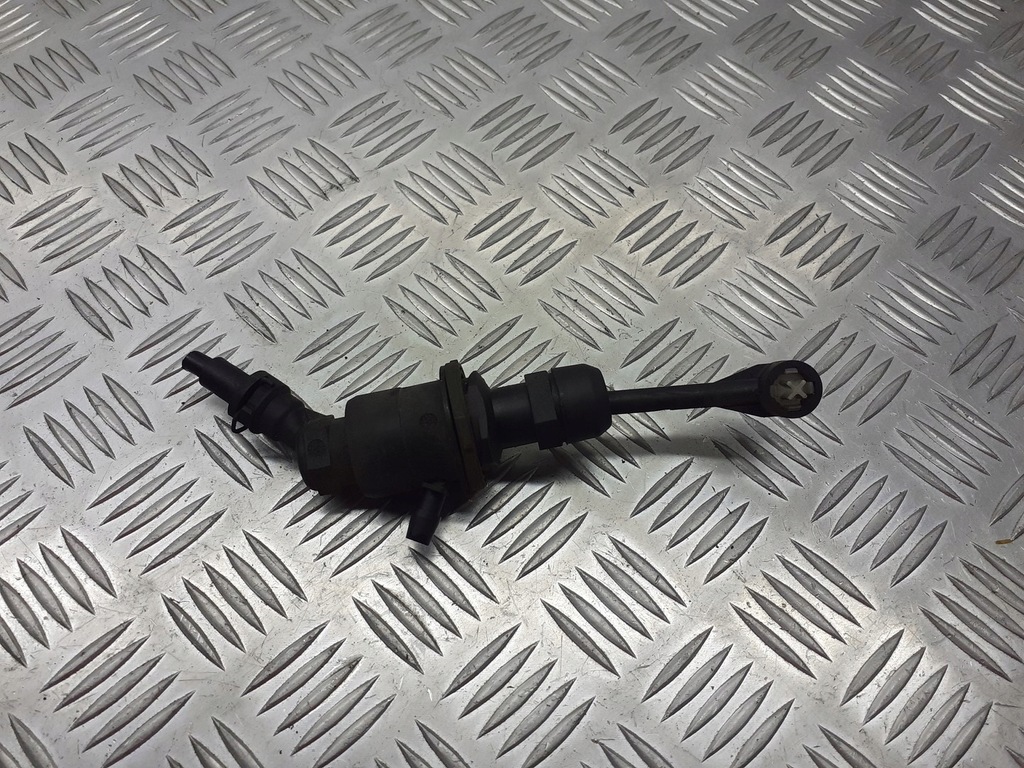 фото №1, Помпа зчеплення renault clio iii 1.2 8200523798