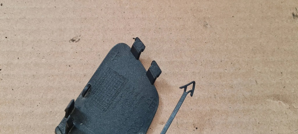 фото №7, A4 s4 b9 lift заглушка фаркоп бампера перед sline s-line lz7s