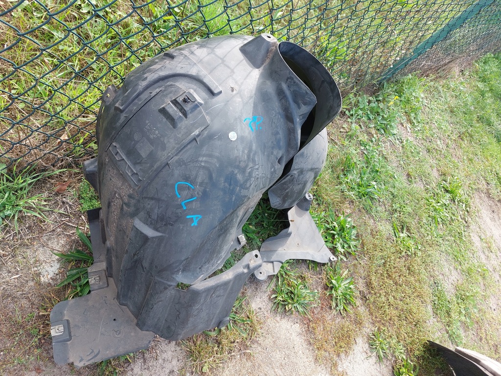 фото №3, Підкрилок перед праве mercedes cla w246