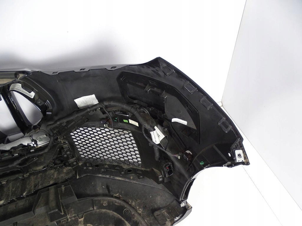 фото №12, Бампер перед передний maserati grecale m182 trofeo карбон