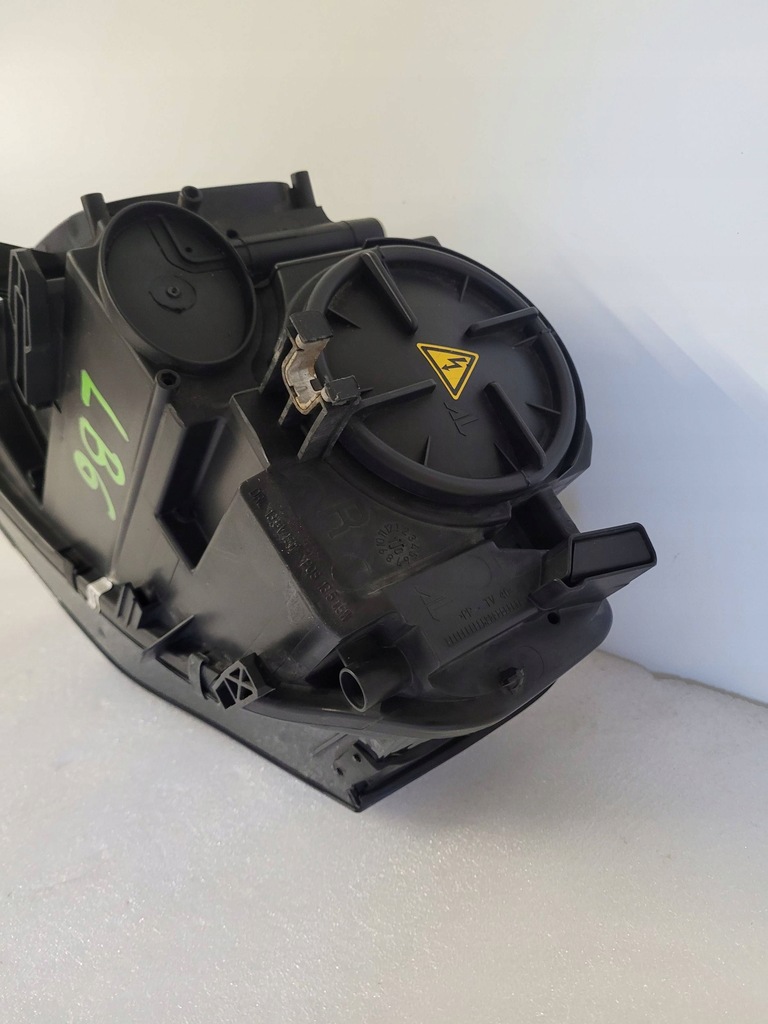 фото №16, Audi a4 b8 8k 8k0 лампа права bi ксенон led правий 8k0941004c