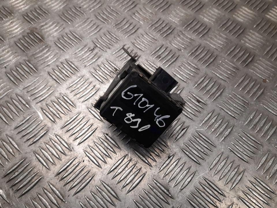 Купить Радар distronic кронштейн model tesla 1057551-00-b