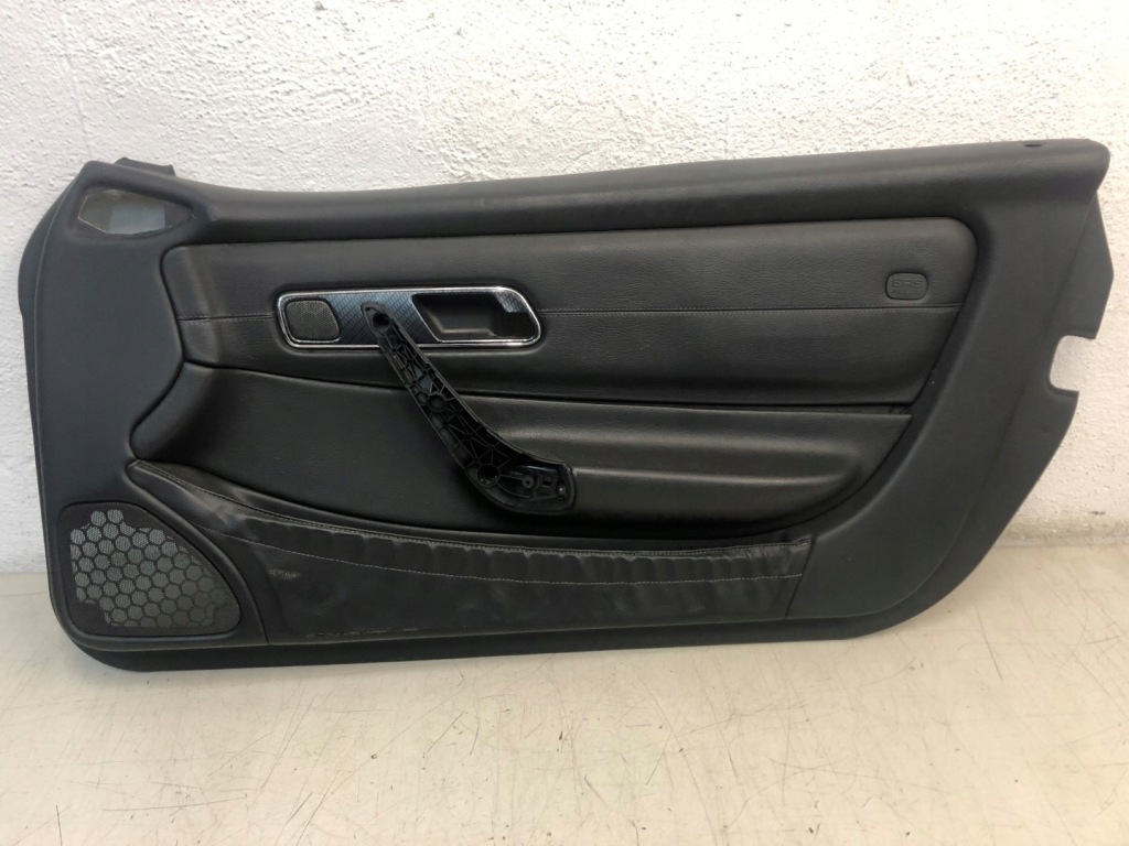 фото №1, Обивка дверь правая обшивка mercedes r170 2.0 99r