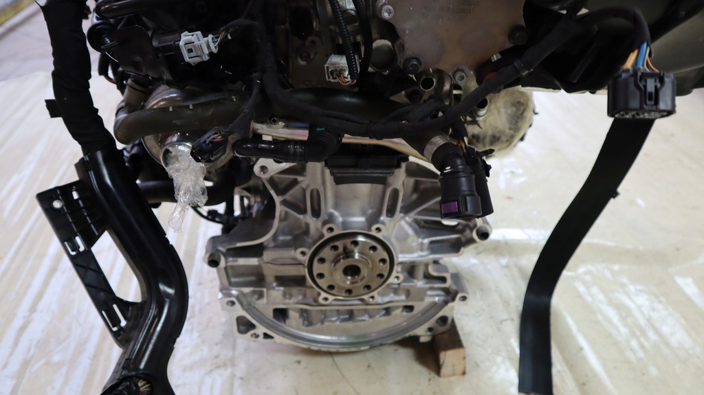 фото №7, Volvo v60 ii 2.0 t6 plug in hybrid двигун b4204t46