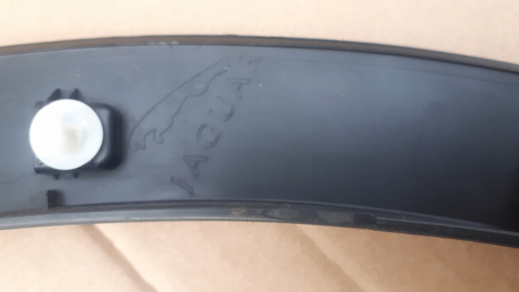 фото №10, Jaguar e-pace x540 правая молдинг крыла перед 2017r-