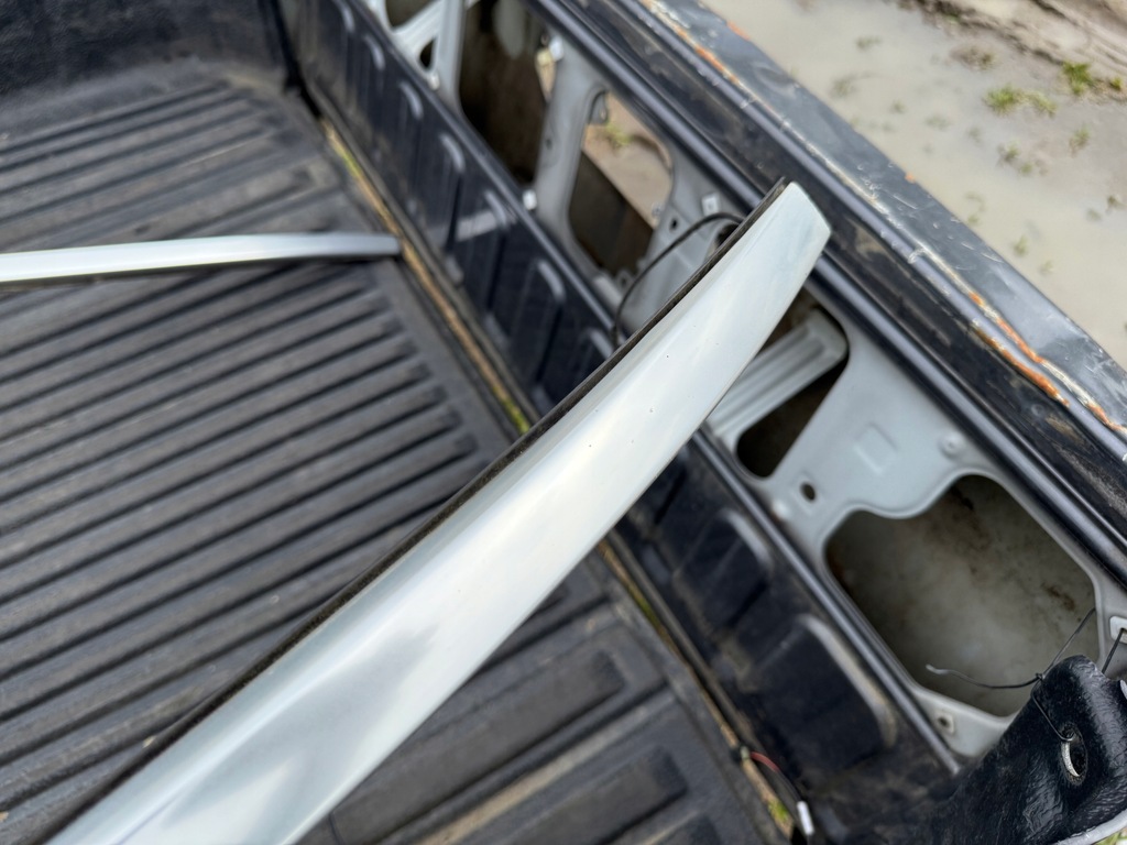 фото №7, Mercedes e klasa w213 kombi рейлінги дахові хром рейлінг лівий a2138900593