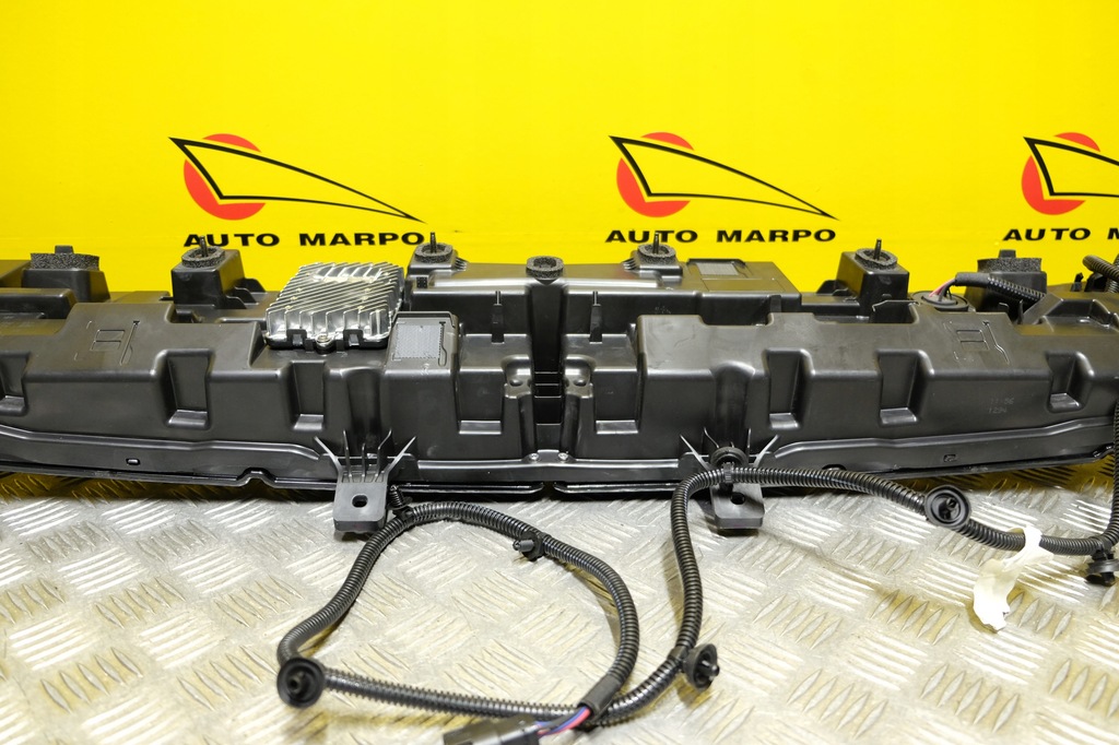 фото №13, Gmc hummer ev 2022-2024 лампа накладка перед led usa