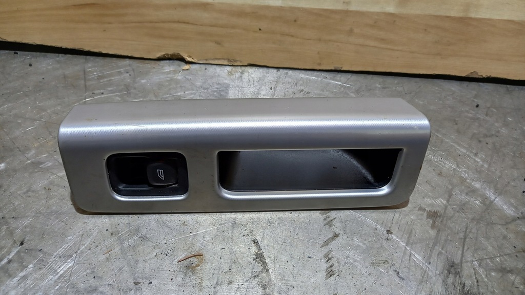 фото №1, Volvo s40 v50 панель кнопка скло лівий задня