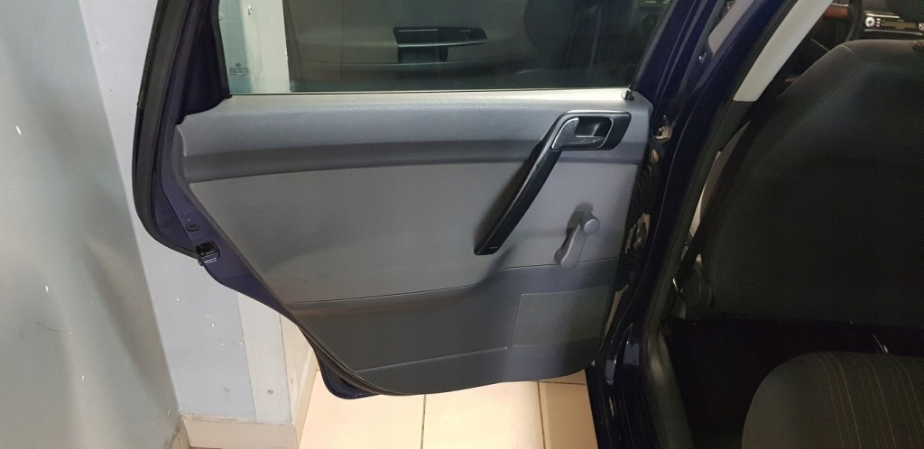 фото №1, Петля двері перед задня vw polo 9n lift версія 5d