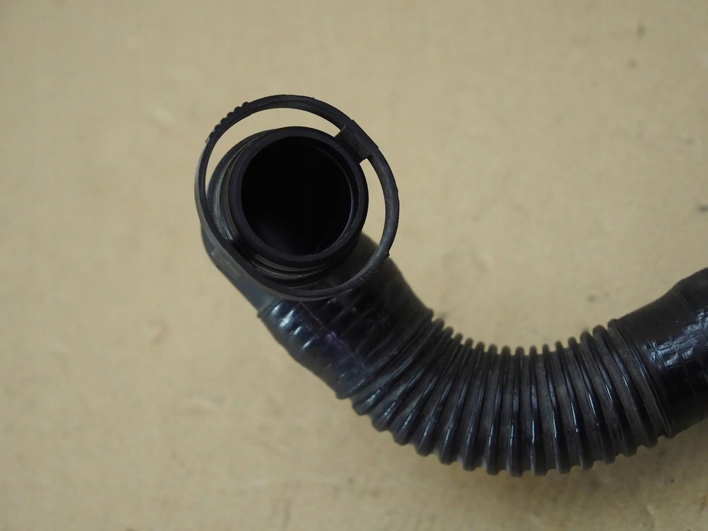 фото №11, A8 d3 6.0 w12 шланг насоса повітря вторинного