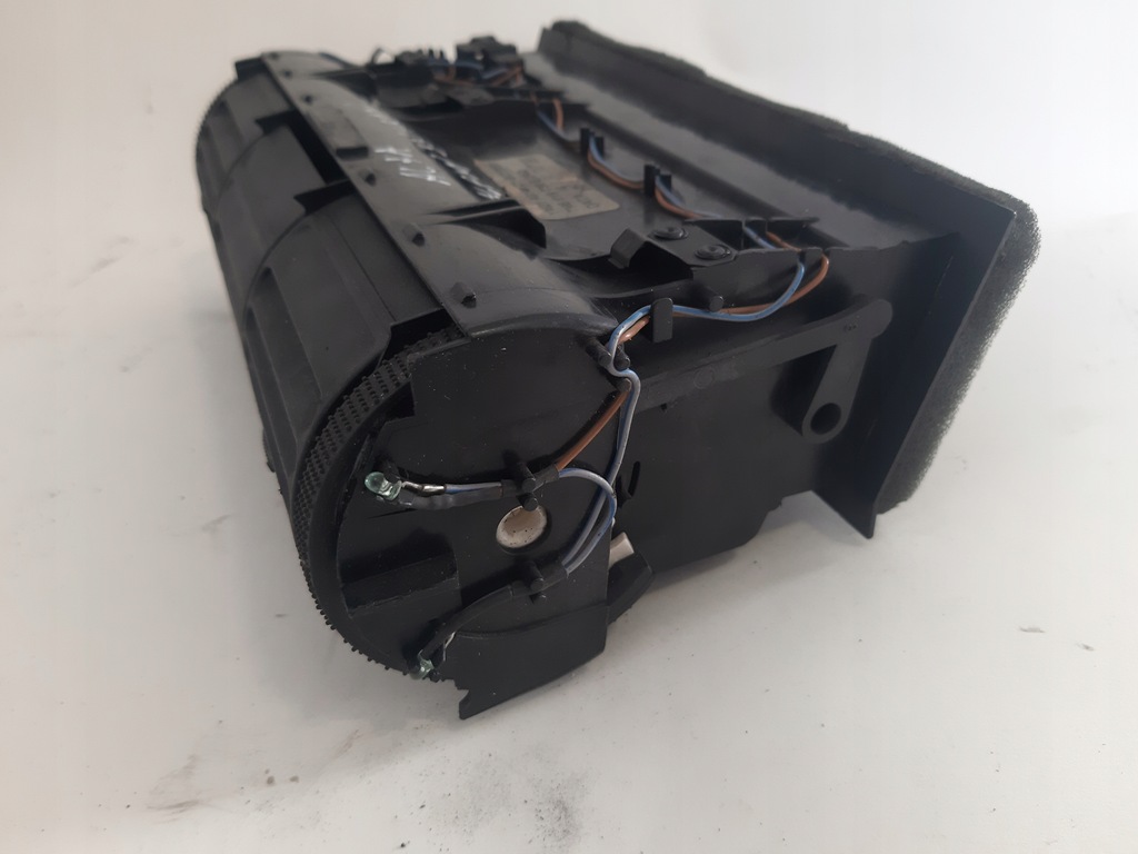 фото №6, Панель решётка обдув средняя galaxy sharan 819728