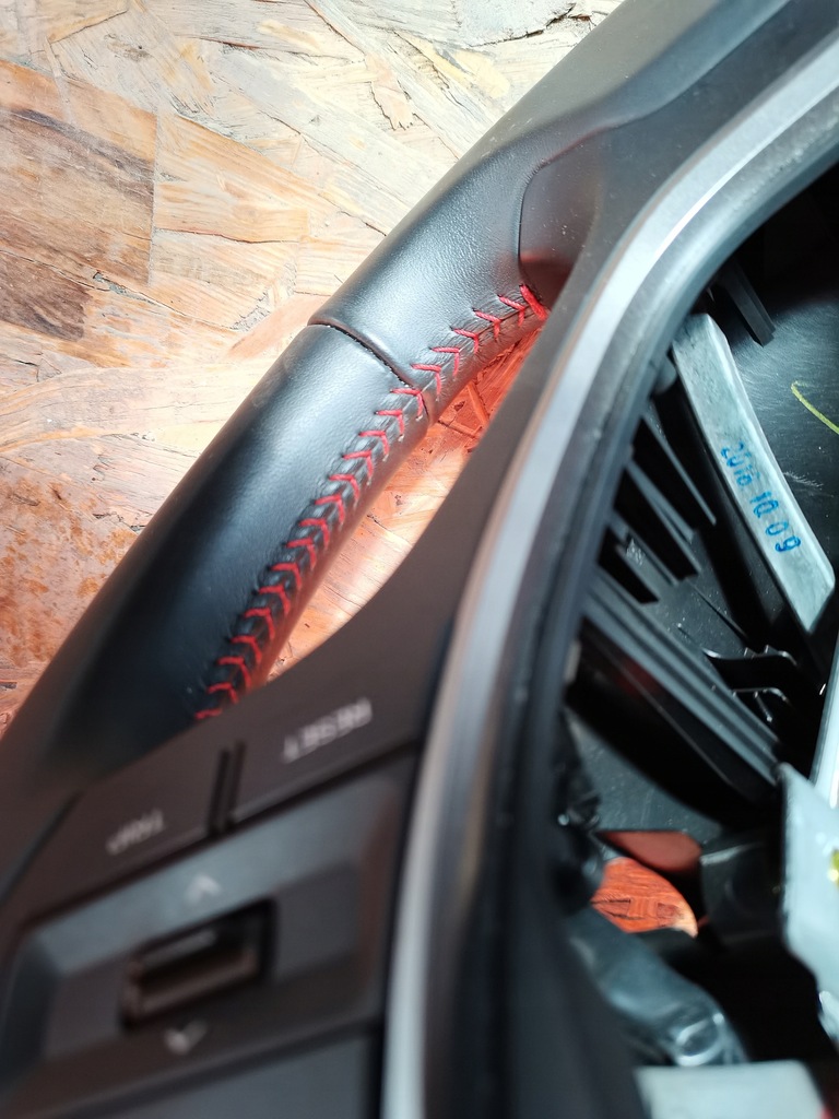 фото №10, Hyundai i20 ii воздуховод кожаный niebieska nić