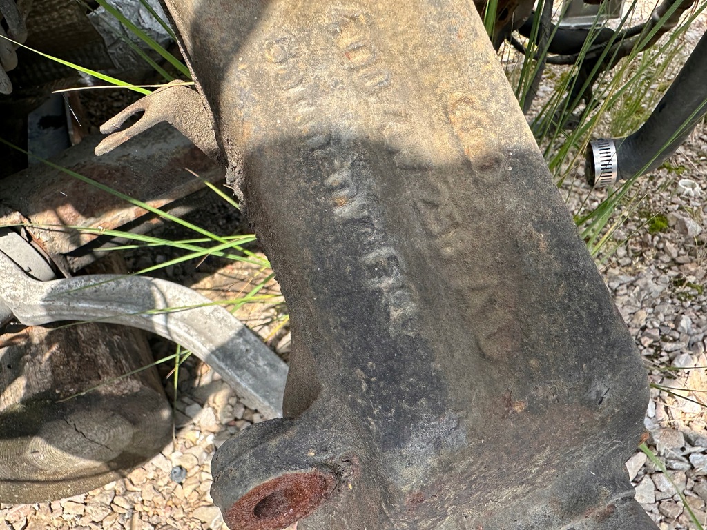 фото №5, Поворотный кулак чугун a8 d2 3.3 tdi 4d0407257ad / 8ad