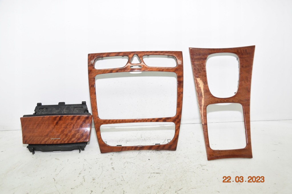 фото №1, Mercedes w203 dekor декоры drewno пепельница