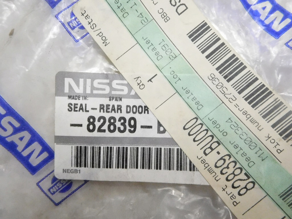 фото №7, Молдинг левых дверь nissan almera tino 82839-bu000