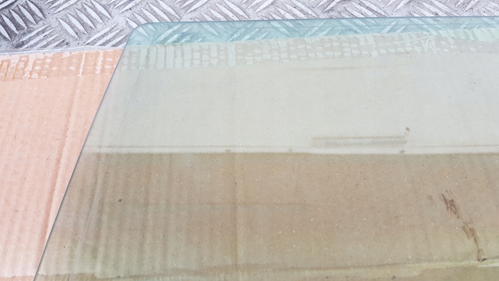 фото №8, Mercedes w203 c-klasa стекло дверь левый задняя kombi