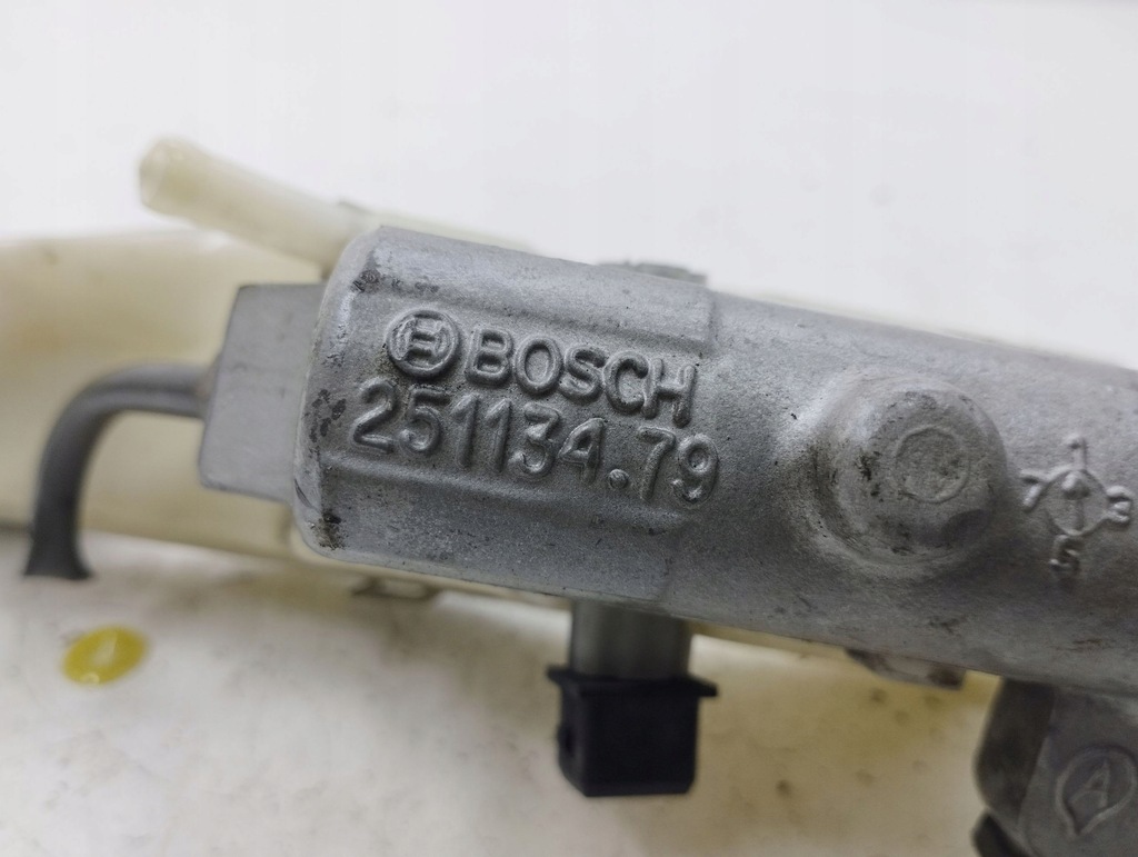 фото №6, Toyota corolla verso ar10 2005 главный цилиндр тормоза