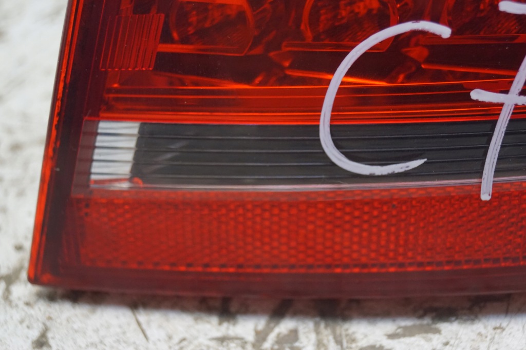 фото №3, Audi a4 b8 led лампа права задня sedan