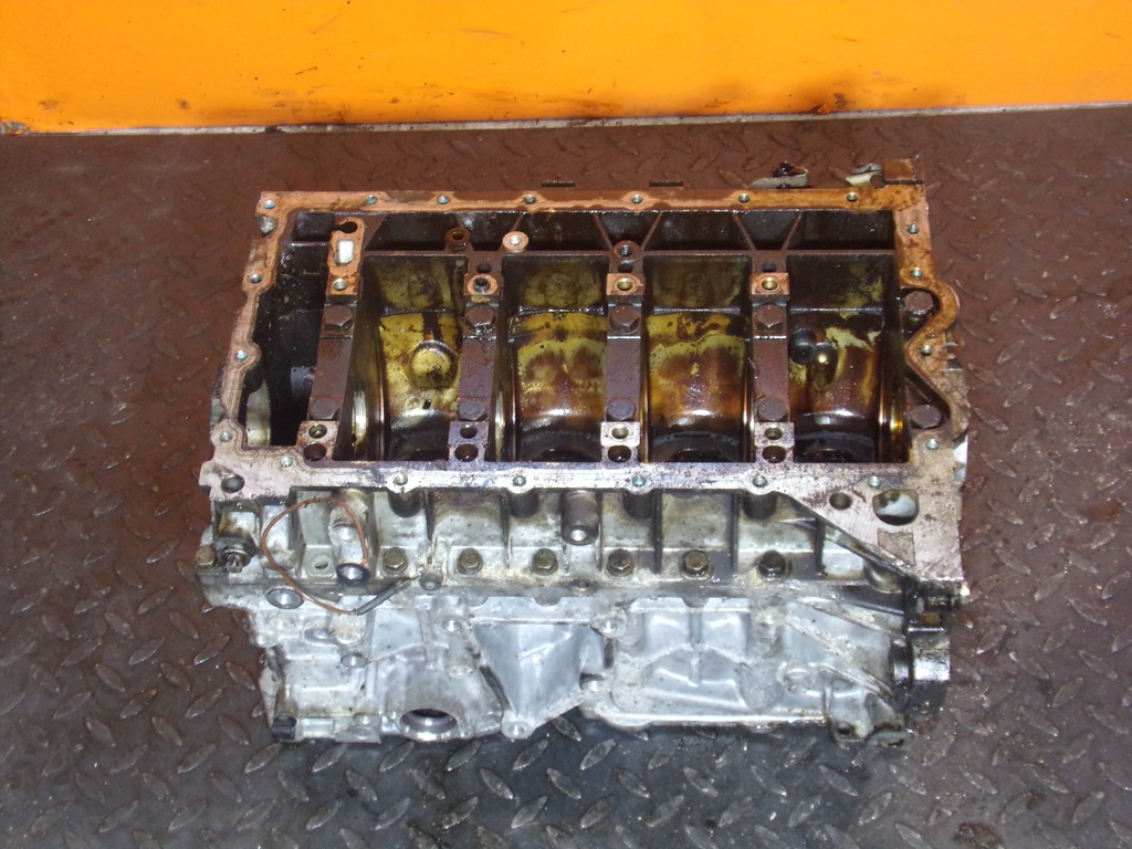 фото №5, Bmw e87 e90 1.6 b 09r 122km блок двигателя n43b16a