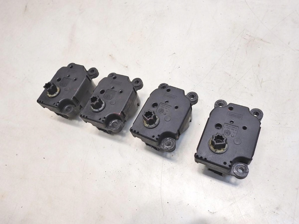 фото №6, Моторчик отопителя peugeot 207 f663746xc