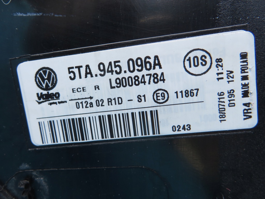 фото №10, Vw touran 2 ii 5ta лампа задня права 5ta945096a