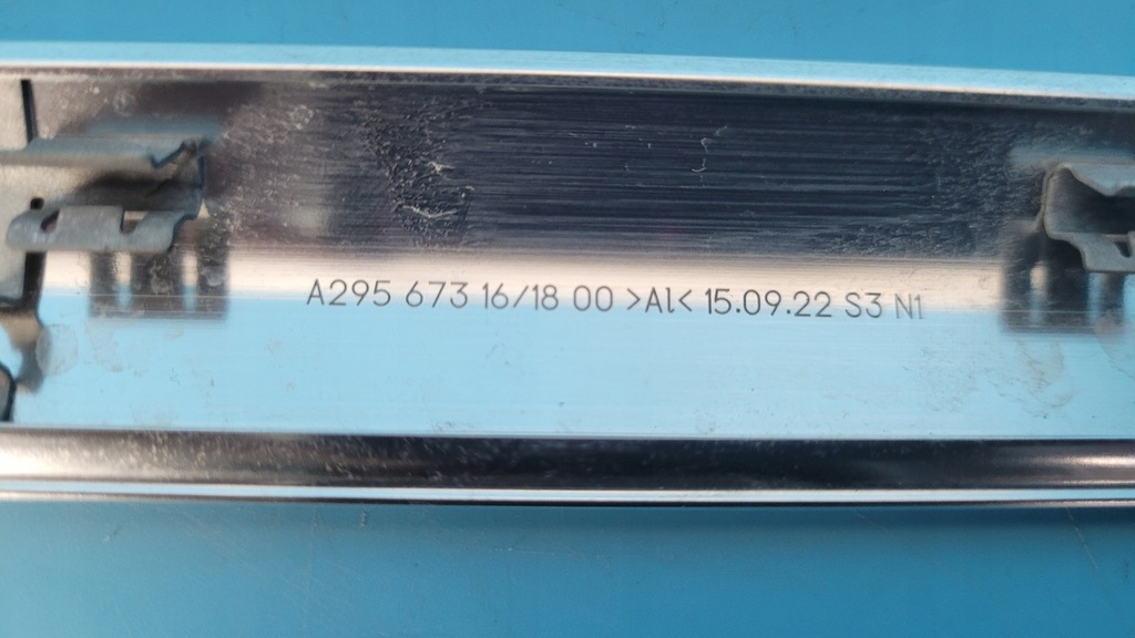 фото №12, Mercedes eqe 350+ 23r молдинг декоративна права задня a2956731600