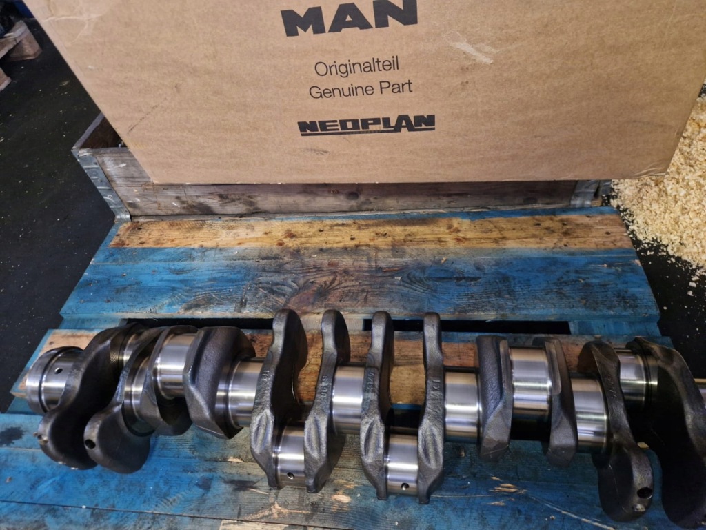 Купить Wał коленчатый двигателя man tgx tgs tg3 d2676 51021010854