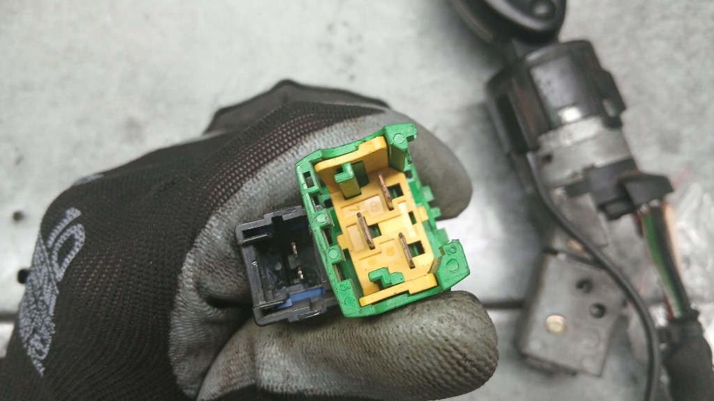 Замок зажигания 9632897680 lancia phedra 04r Киев