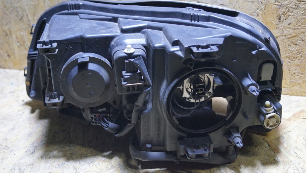 фото №10, Лампа правый перед volvo xc90 uk