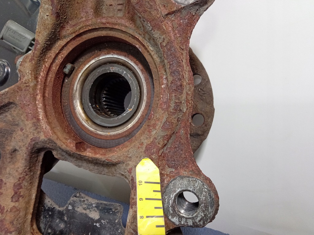 фото №5, Audi q7 4l 4.2 tdi поворотный кулак левая перед 7l0407257a