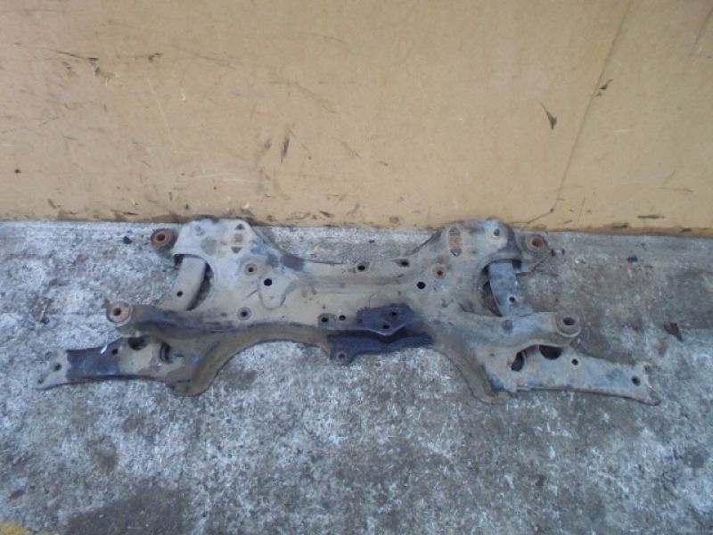 фото №8, Avensis ii t25 важелі підрамник підрамник перед 1,6b