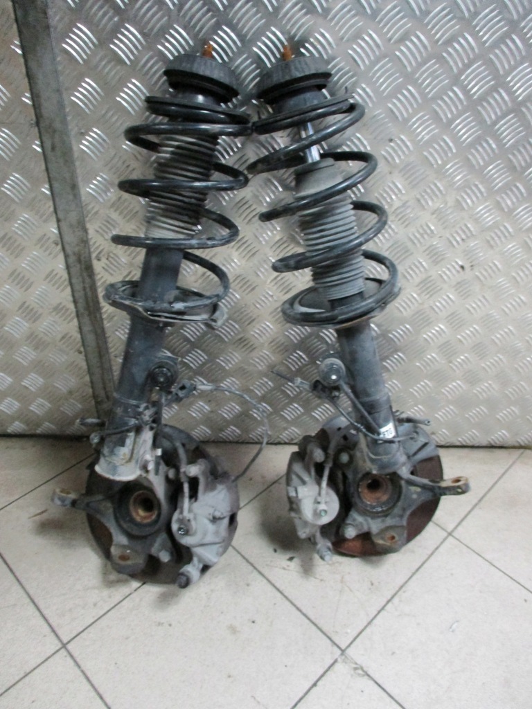 фото №4, Поворотний кулак перед rh амортизатор hyundai i20 08-14