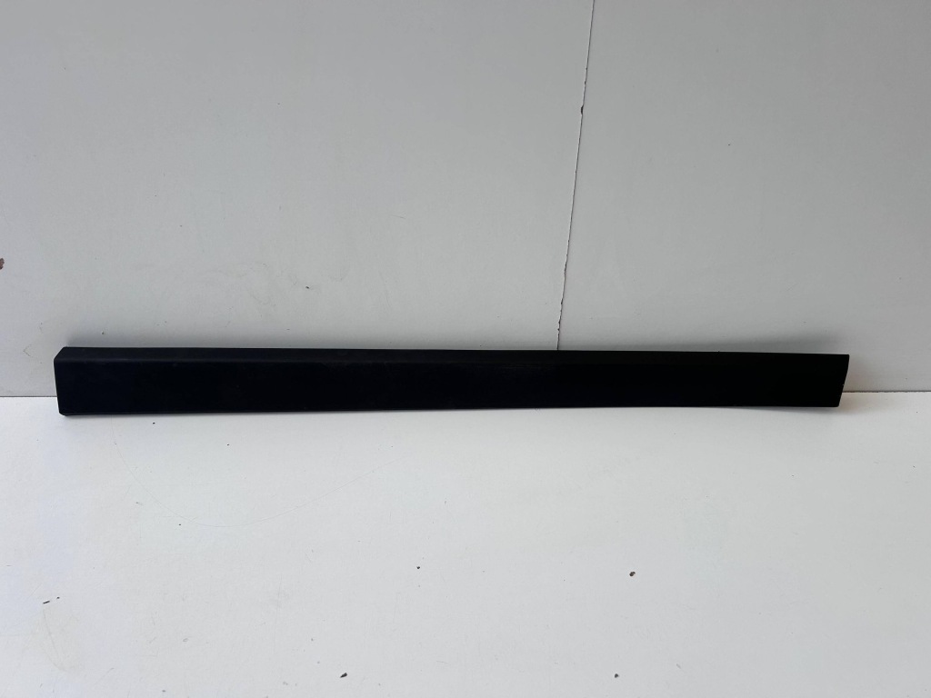 Купити Bmw x1 f48 молдинг двері правий перед 7352092 оригінал