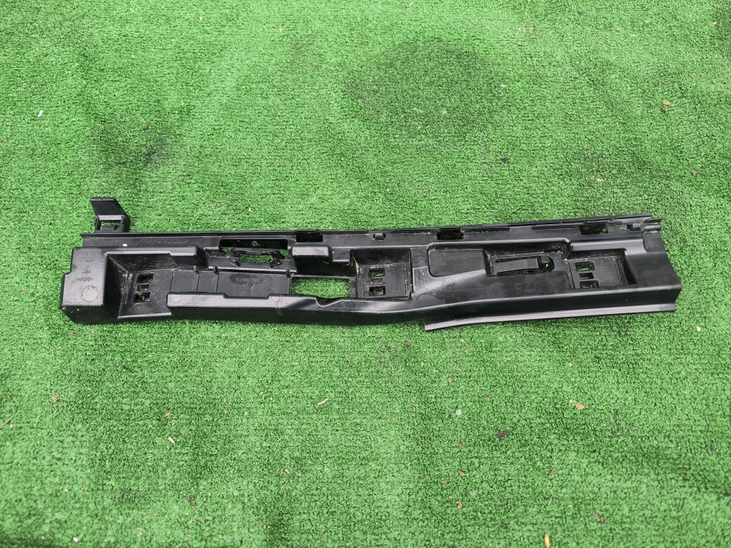 Купити Bmw x1 f48 кронштейн  порога  правий 7332334 11368514