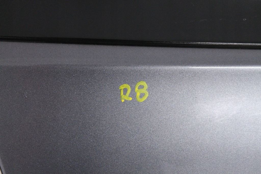 фото №3, Audi r8 420 06- двері праве lz7s передні