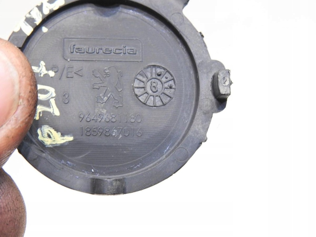 фото №4, Заглушка фаркоп бампера задня peugeot 207 9649681180