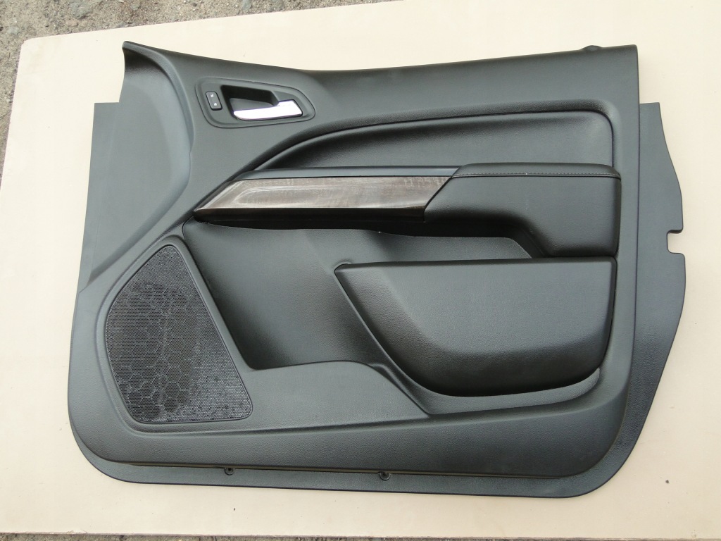 фото №1, Chevrolet colorado gmc canyon оббивка права