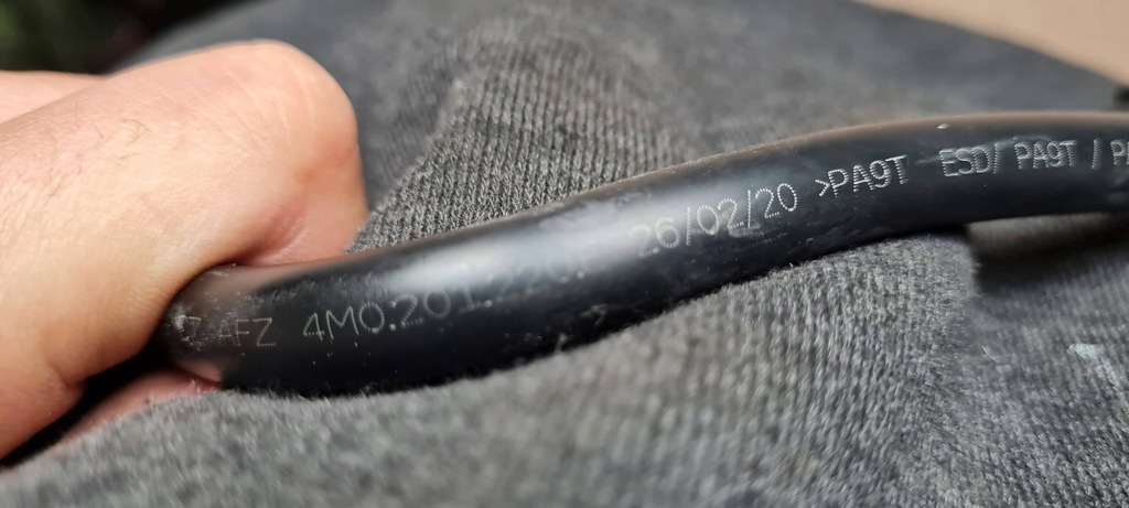 фото №7, Sq8 4m rsq8 q8 шланг трубка топлива 4.0 tfsi 4m0201220e sq7 4m q7