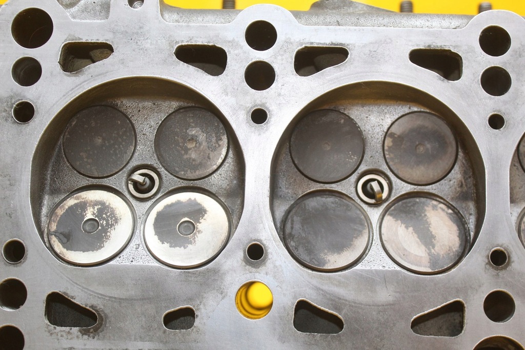 фото №13, Головка левая audi s6 c4 a4 a6 a8 4.2 b 077103373d