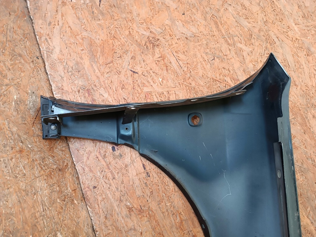 фото №13, Audi a8 d2 крыло левый перед zdrowy оригинальный 4d0821111a