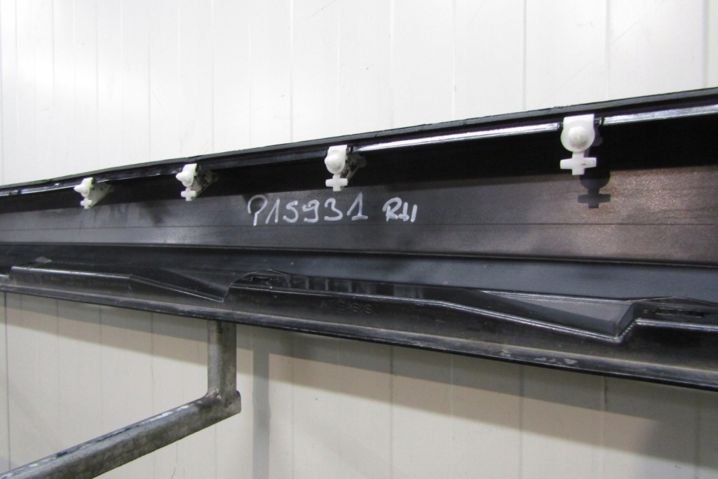 Молдинг порог правая audi a7 c8 4k8 17- накладка порог Цена