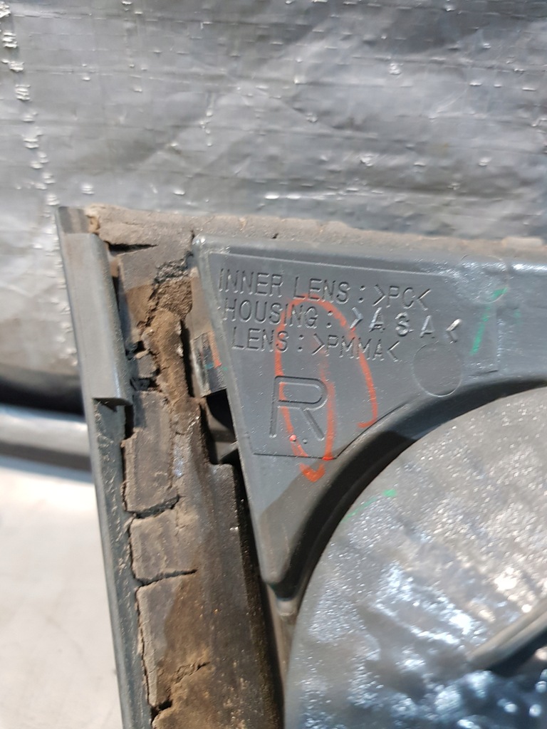 фото №7, Лампа права задня w кришка kombi mazda 6 gg 22661974