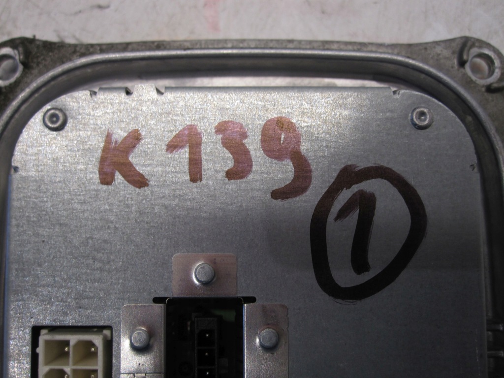 Bmw e92 преобразователь ксенон 1307329153 в Украине