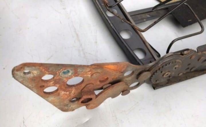 Mercedes-benz c123 купе каркас сиденье спинка правое Недорого